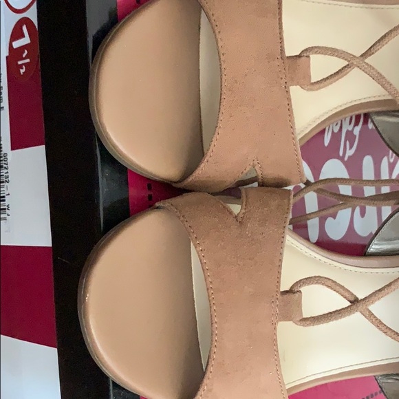 Sam Edelman Circus Emilia Tan/Brown size 7.5 heels - Picture 3 of 3